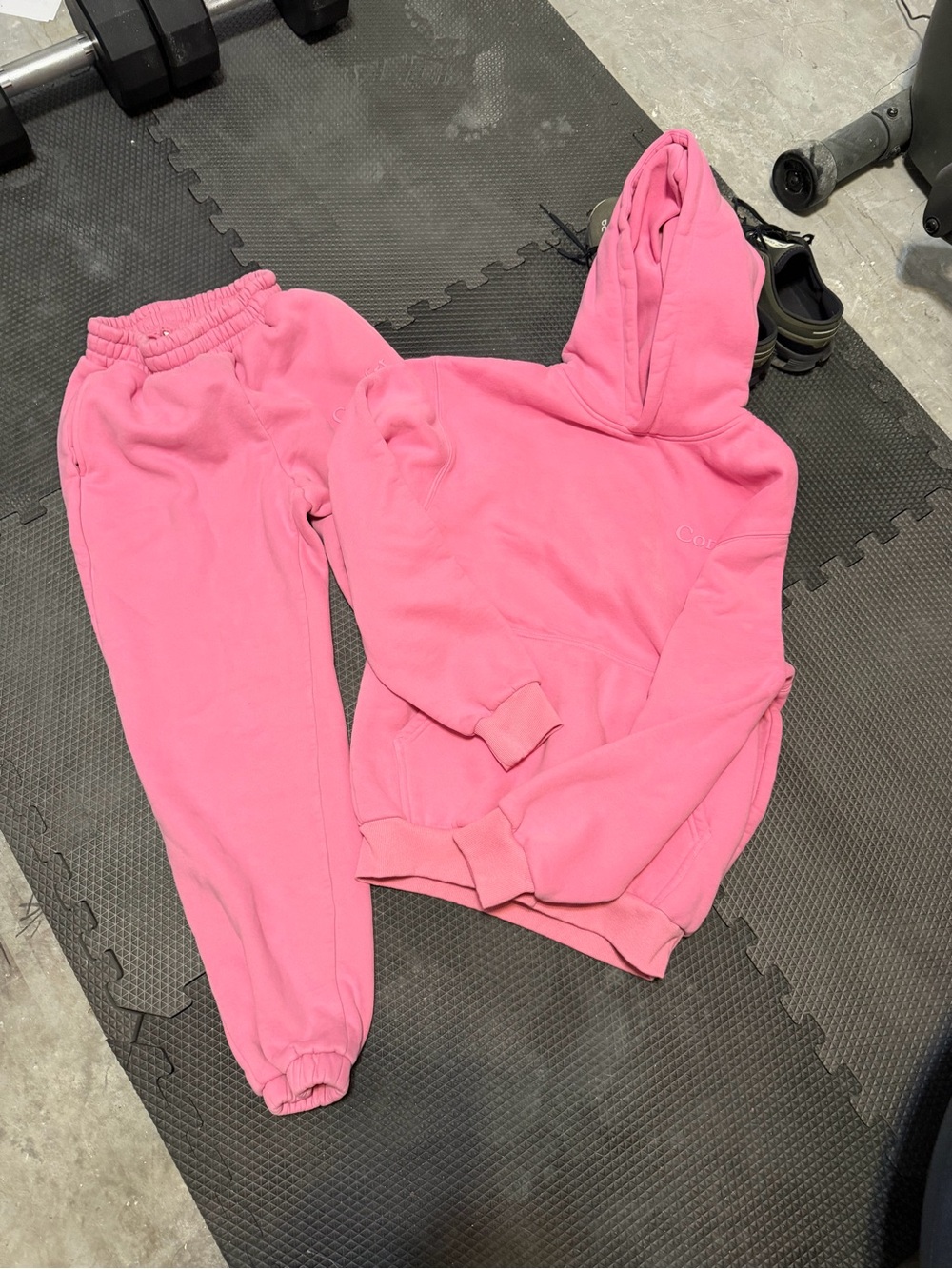 Comfrt Pink Hoodie & Jogger Set - Cozy Casual Bottoms